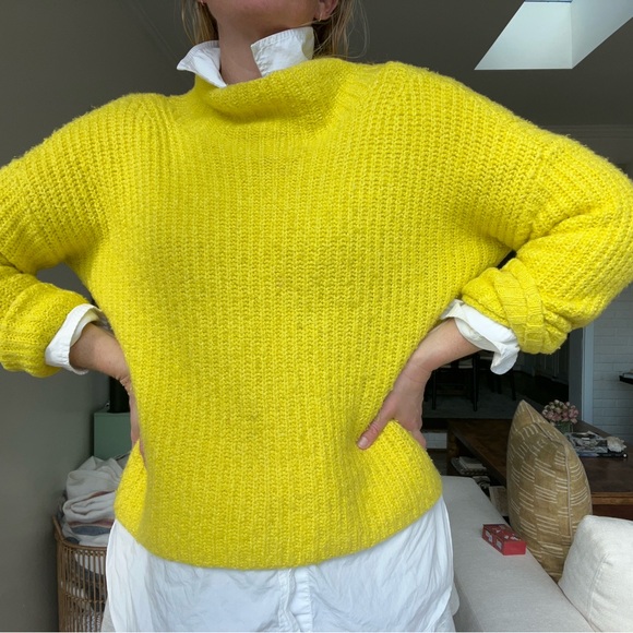 Anthropologie Sweaters - Anthropologie Chartreuse Knit Sweater